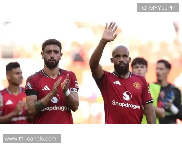 2亿欧元打水漂？曼联新援首秀惨淡，球迷怒喷：天价买了个寂寞！